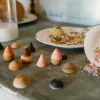 Bakes | handbemaltes Holzgebäck (12 Stück)