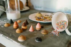 Bakes | handbemaltes Holzgebäck (12 Stück)