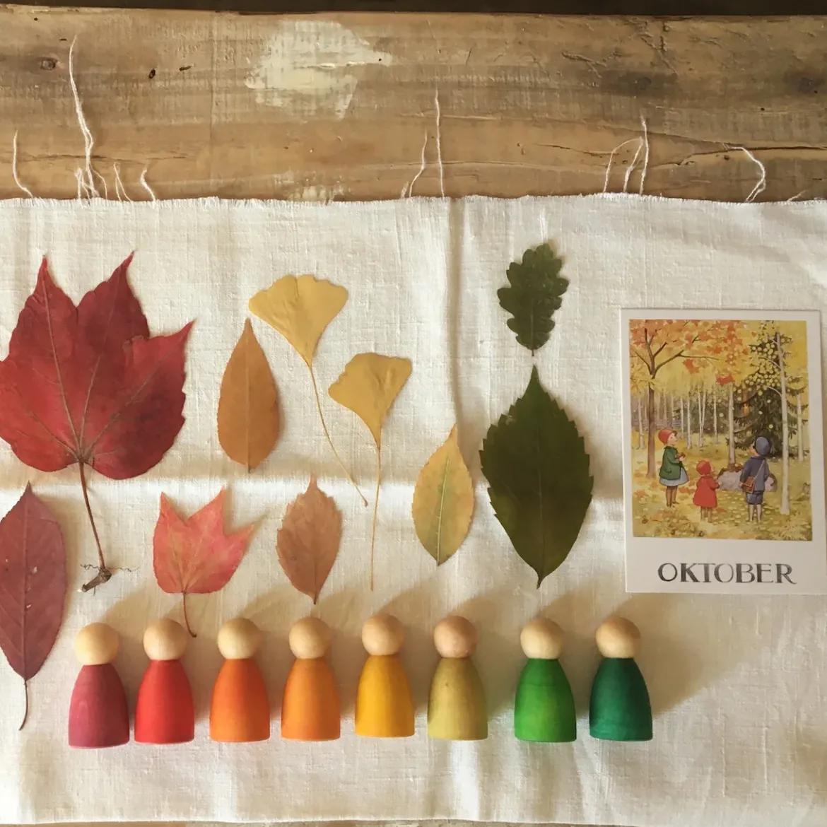 Grapat Nins® | 12 Spielfiguren aus Naturholz