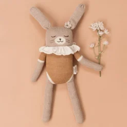 Großer Hase aus Baby-Alpakawolle | Senffarbener Body