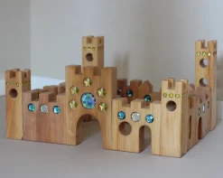 Großes Märchenschloss mit Funkelsteinen | 16 Teile