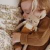 Hase aus Baby-Alpakawolle | Latzhose