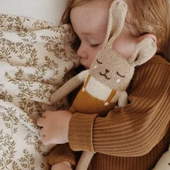 Hase aus Baby-Alpakawolle | Latzhose
