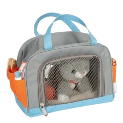 Katze mit Tasche und Pflege-Set