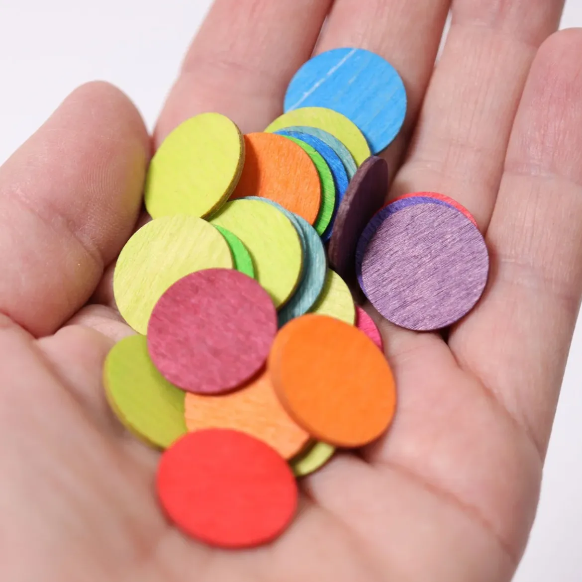 120 Konfettitaler | Regenbogen