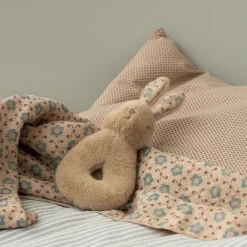 Maileg | Kaninchen-Rassel Set (Creme Pfirsich)