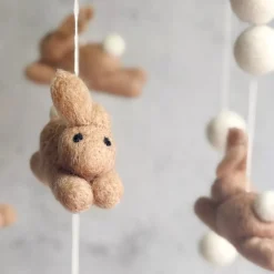 Mobile Kaninchen aus zertifizierter Wolle