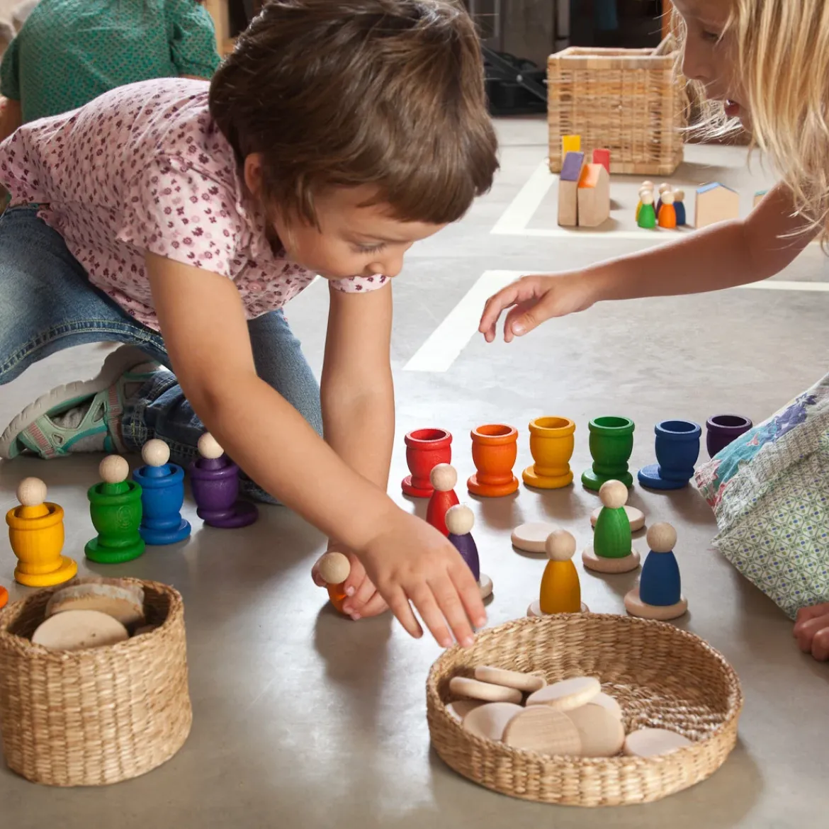 Spielset aus Nins®, Bechern & Münzen | 18 Teile