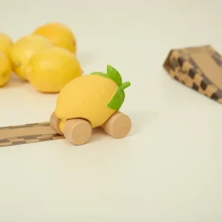 Spielzeugauto | Lou the Lemon