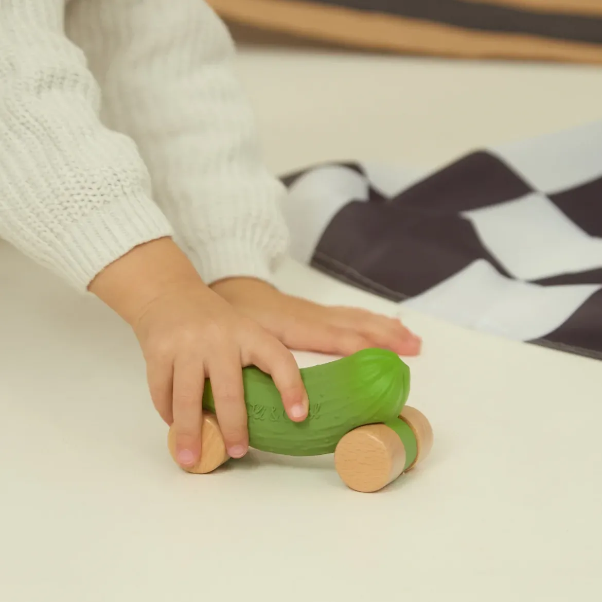 Spielzeugauto | Pepino the Cucumber